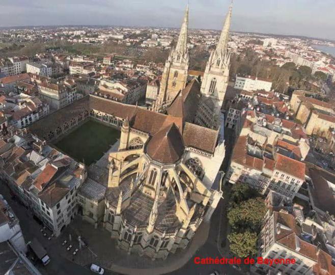 Appartement SCI charcutière 64 à Bayonne Extérieur photo